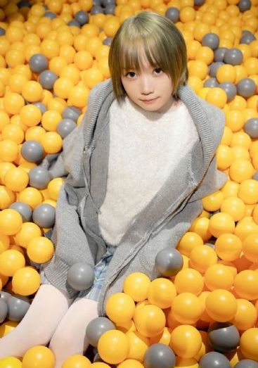 花朵与蛇