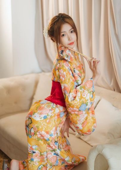 闭店后只有我们两个人的沙龙