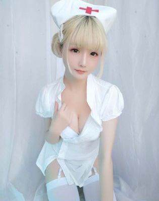 光 电影