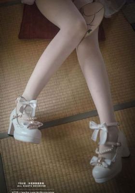 诱人的女老板4中文字幕