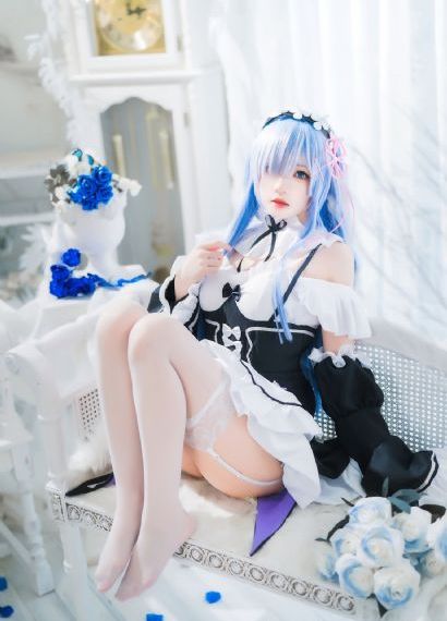 春江英雄