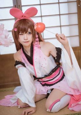 老师的丰满大乳奶