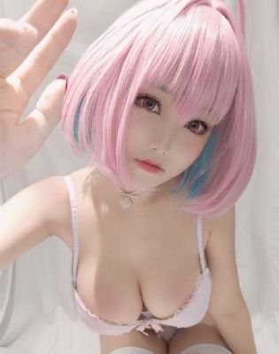 情女性花开