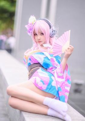 亚洲精品水蜜桃