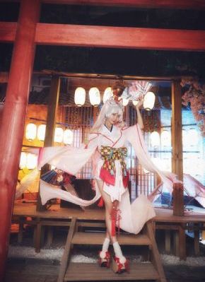 含着她花蒂啃到高潮视频
